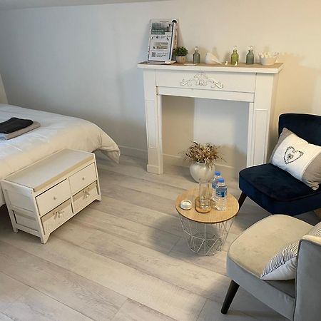 Bed and Breakfast Cocooning Chez Sabine Lavilledieu  Екстер'єр фото
