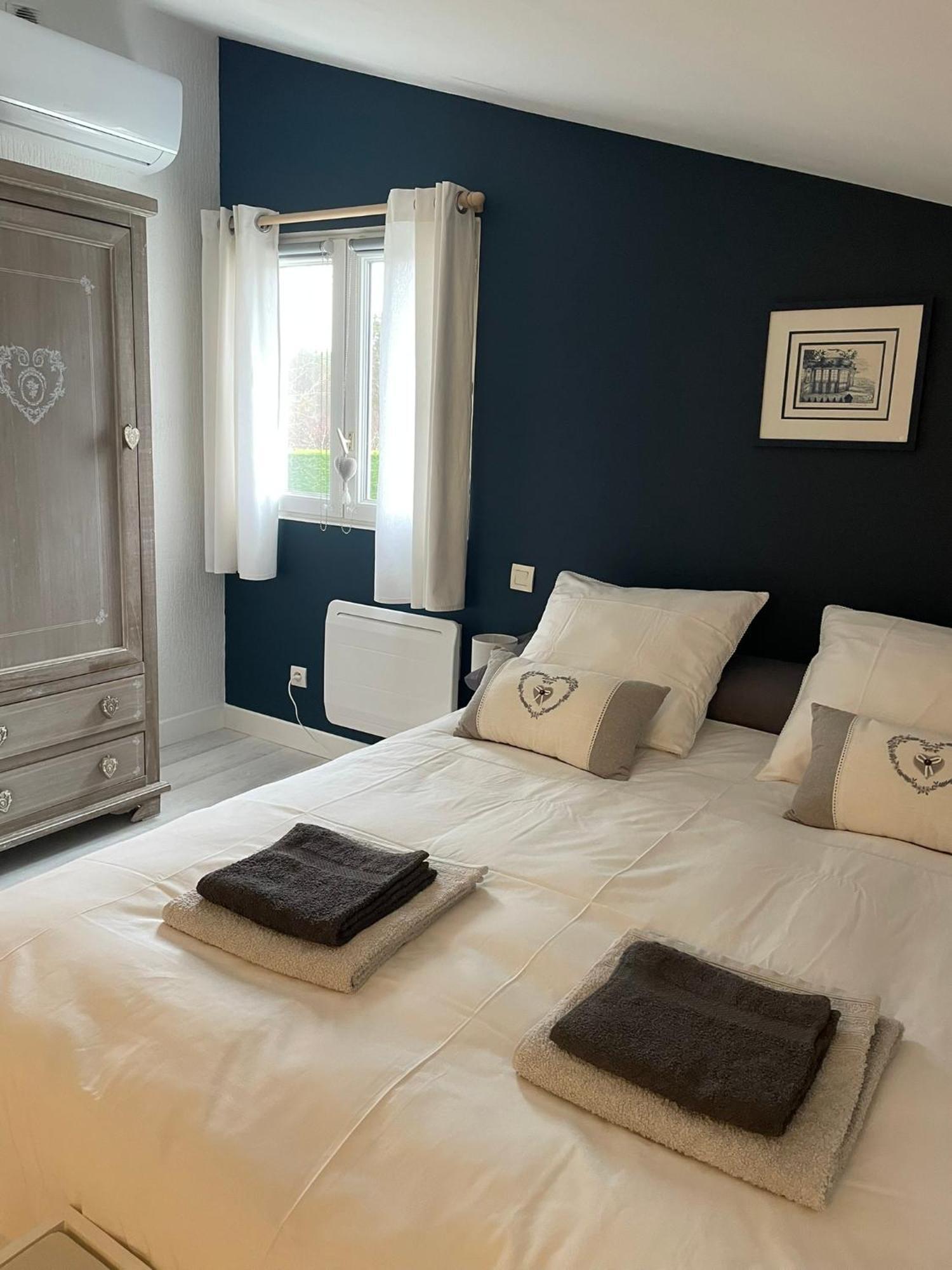 Bed and Breakfast Cocooning Chez Sabine Lavilledieu  Екстер'єр фото